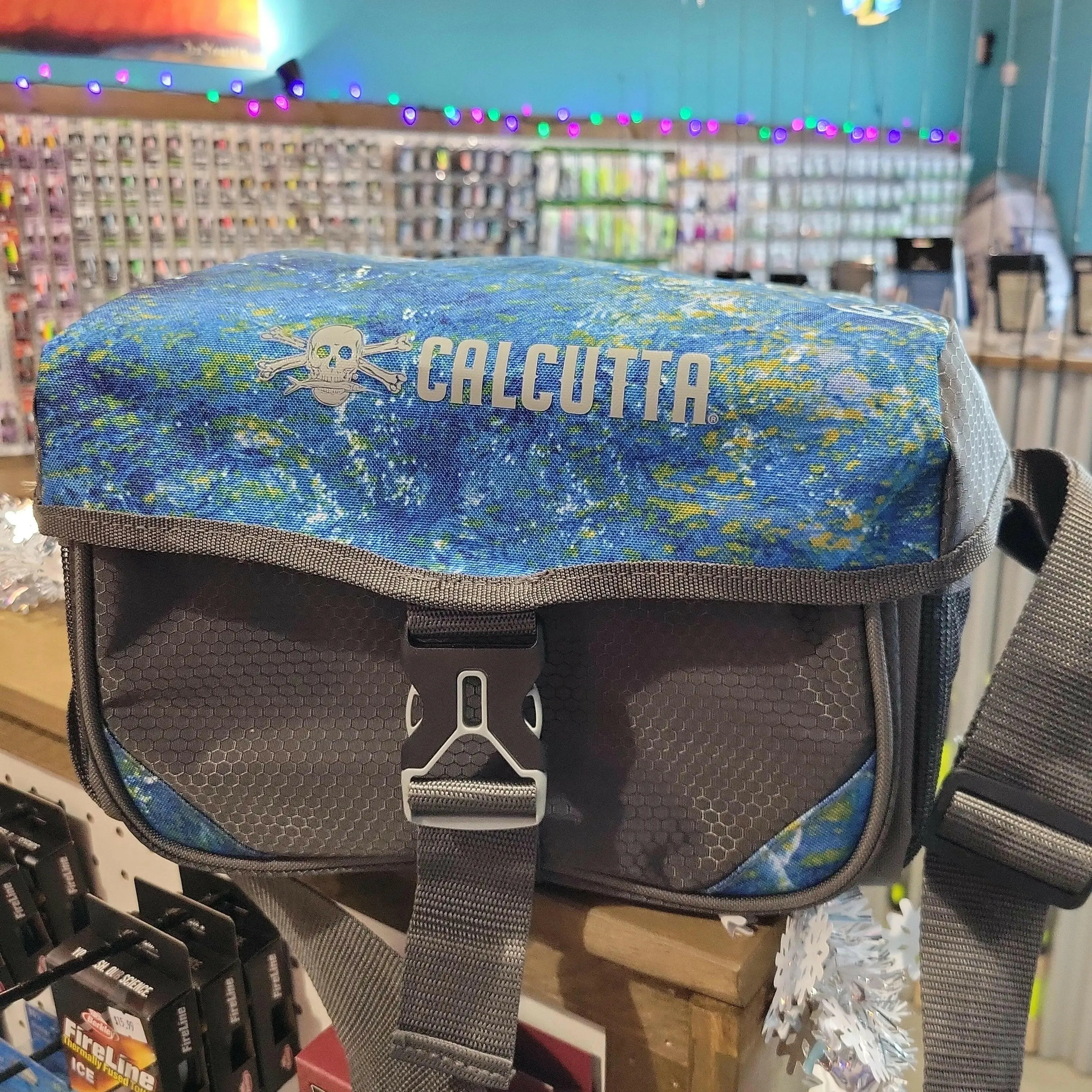 Calcutta 3600 Express Mossy Oak Costal Camo Tackle Bag