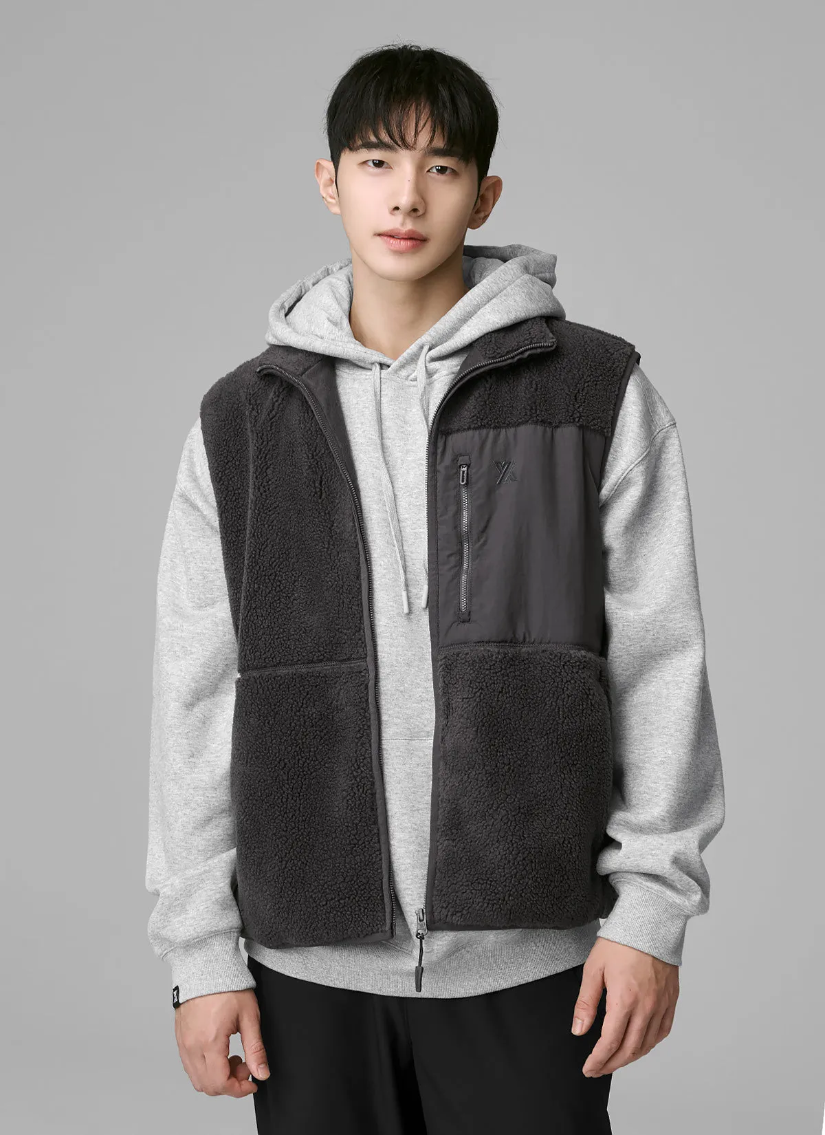 Multi-pocket fleece vest
