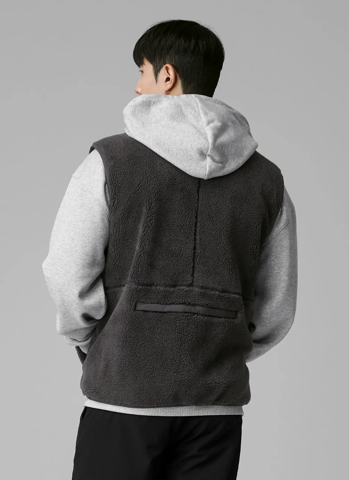 Multi-pocket fleece vest