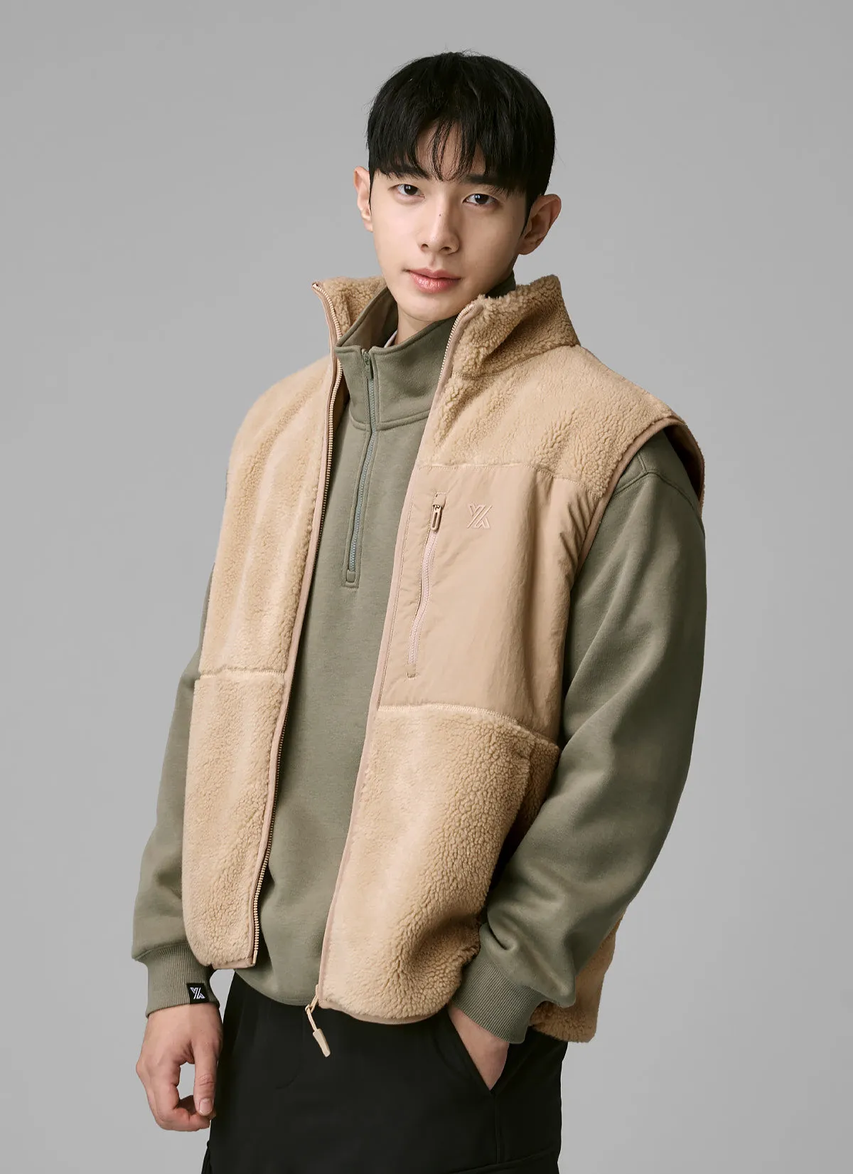 Multi-pocket fleece vest