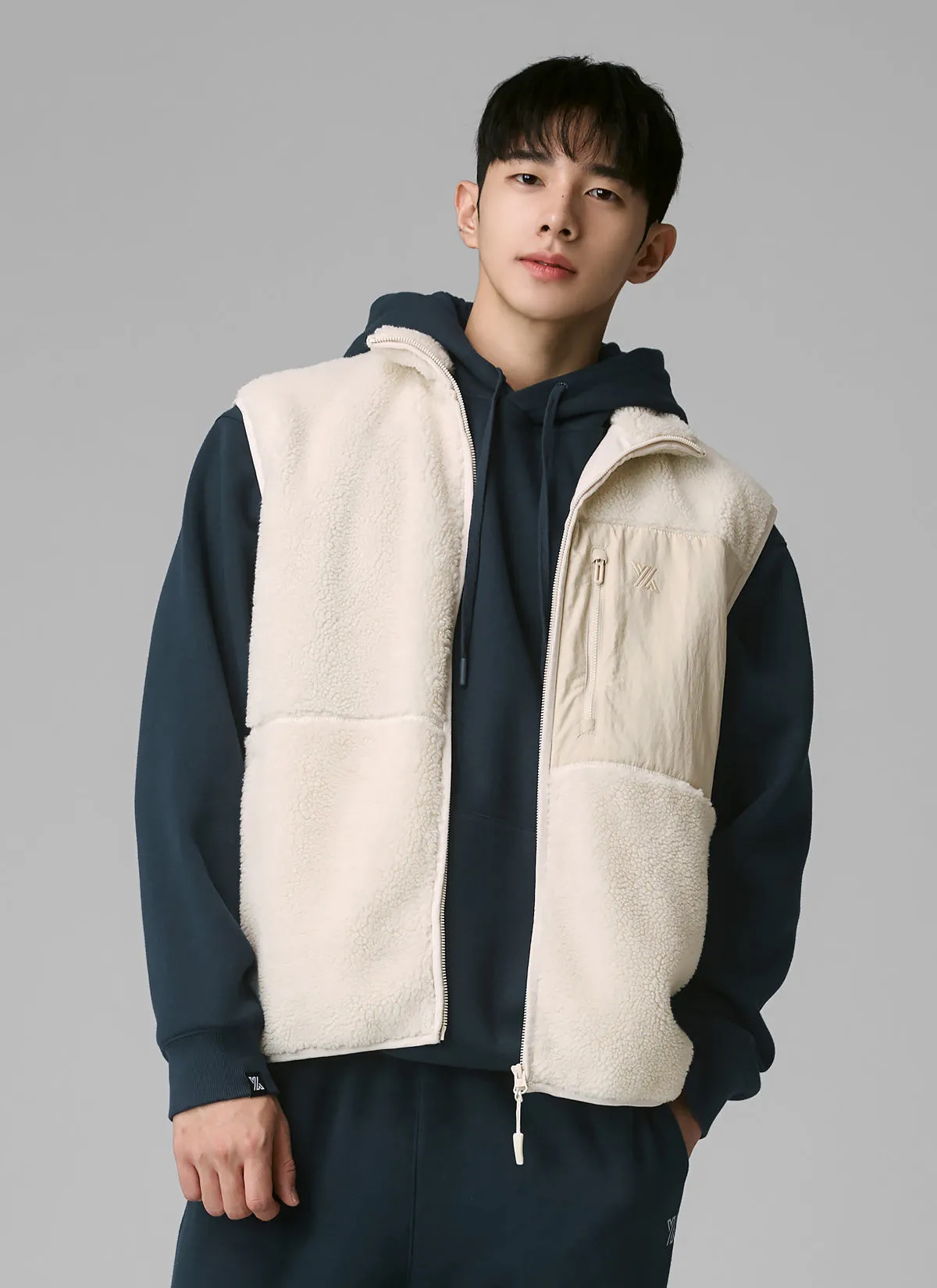 Multi-pocket fleece vest