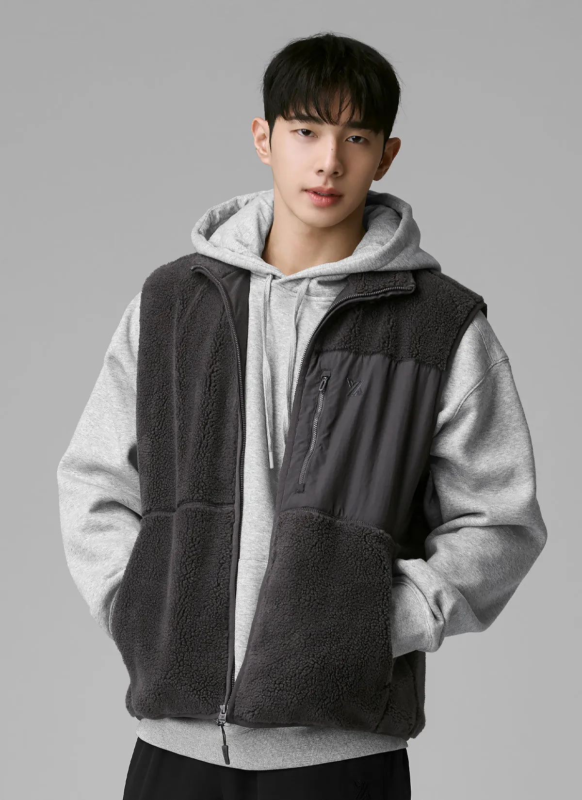 Multi-pocket fleece vest